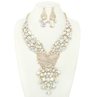 TEARDROPS CRYSTAL CLUSTER BIB NECKLACE SET